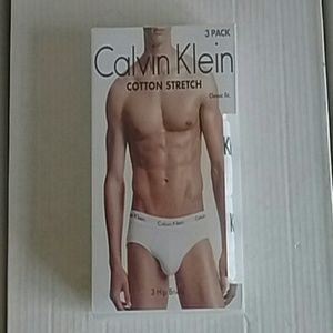 NWT, Calvin Klein men's Hip Briefs, 3 in a pack